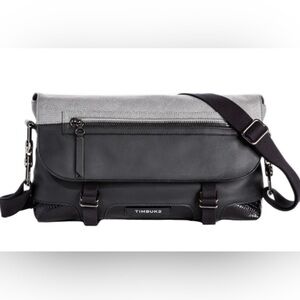 RARE Timbuk2 Femme Demi Messenger with Leather and Metal accents
